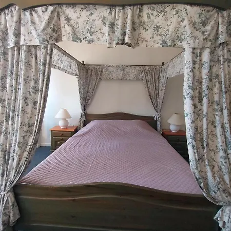 Les Terrasses Du Petit Bed & Breakfast