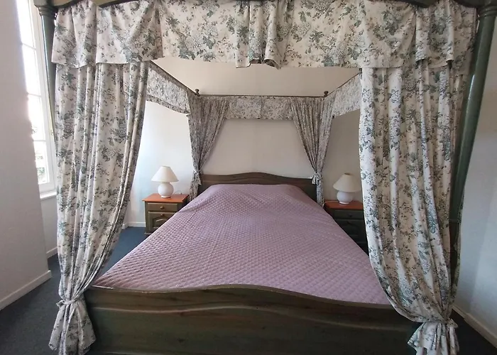 Les Terrasses Du Petit Frühstückspension